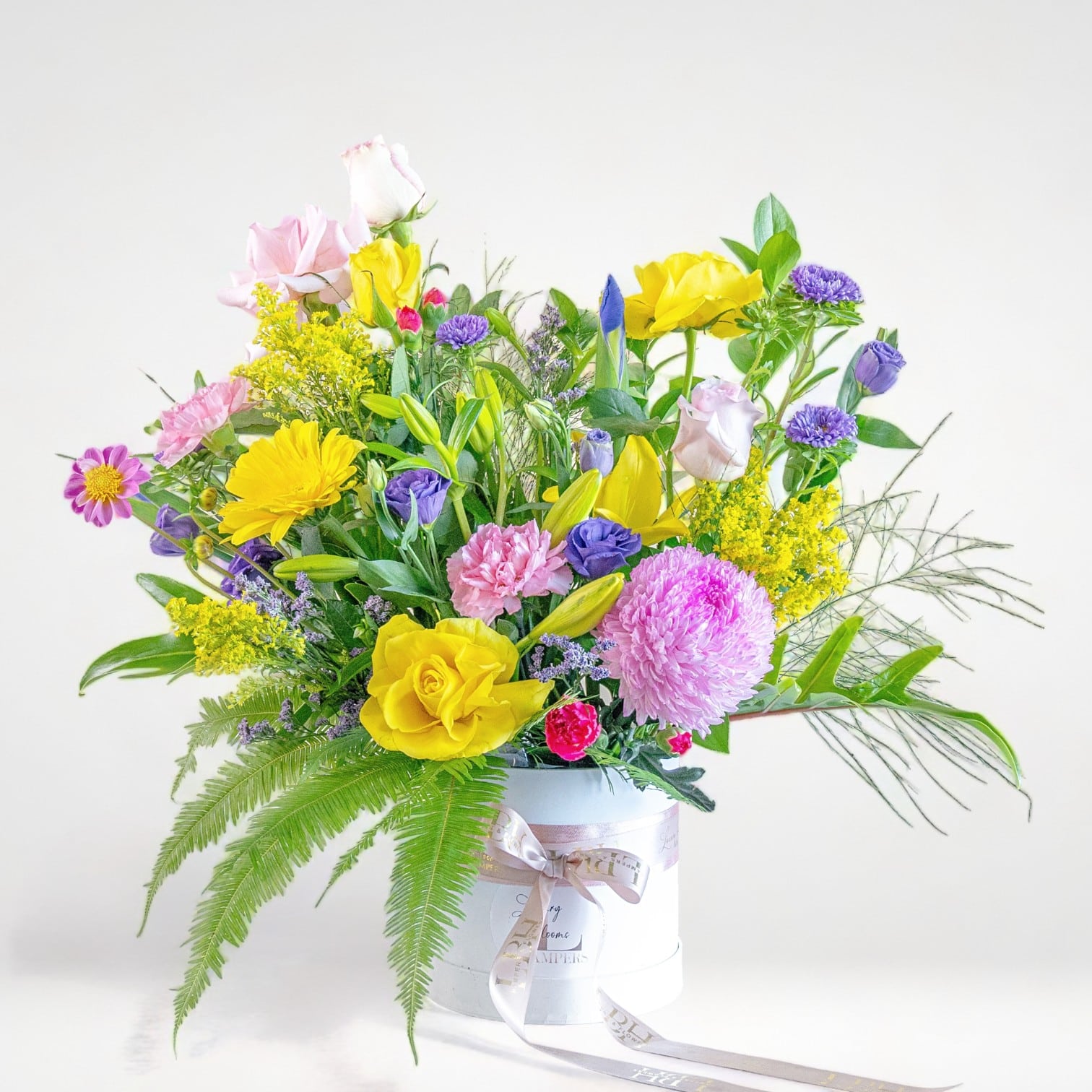 Summer Breeze Luxury Blooms & Hampers