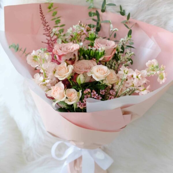 Flowers and Gift Hampers delivered same day in Rockhampton