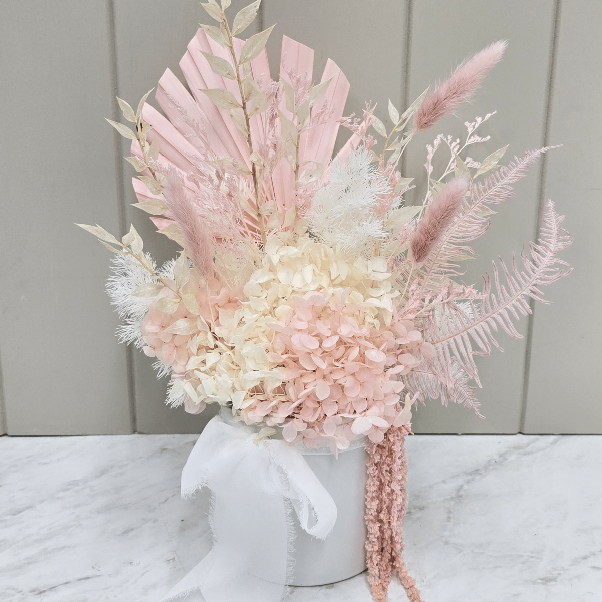 Flowers and Gift Hampers delivered same day in Rockhampton